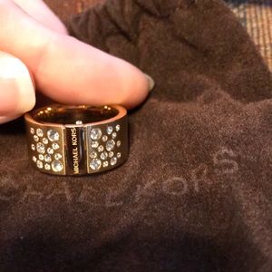 MICHAEL KORS RING SZ 7